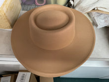 Load image into Gallery viewer, Felt wide brim bolero hat
