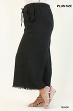 Load image into Gallery viewer, Black Frayed Wide Leg Pants
