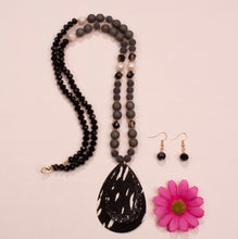 Load image into Gallery viewer, Black Silver and Cream Beaded Necklace with Layered Animal Print
